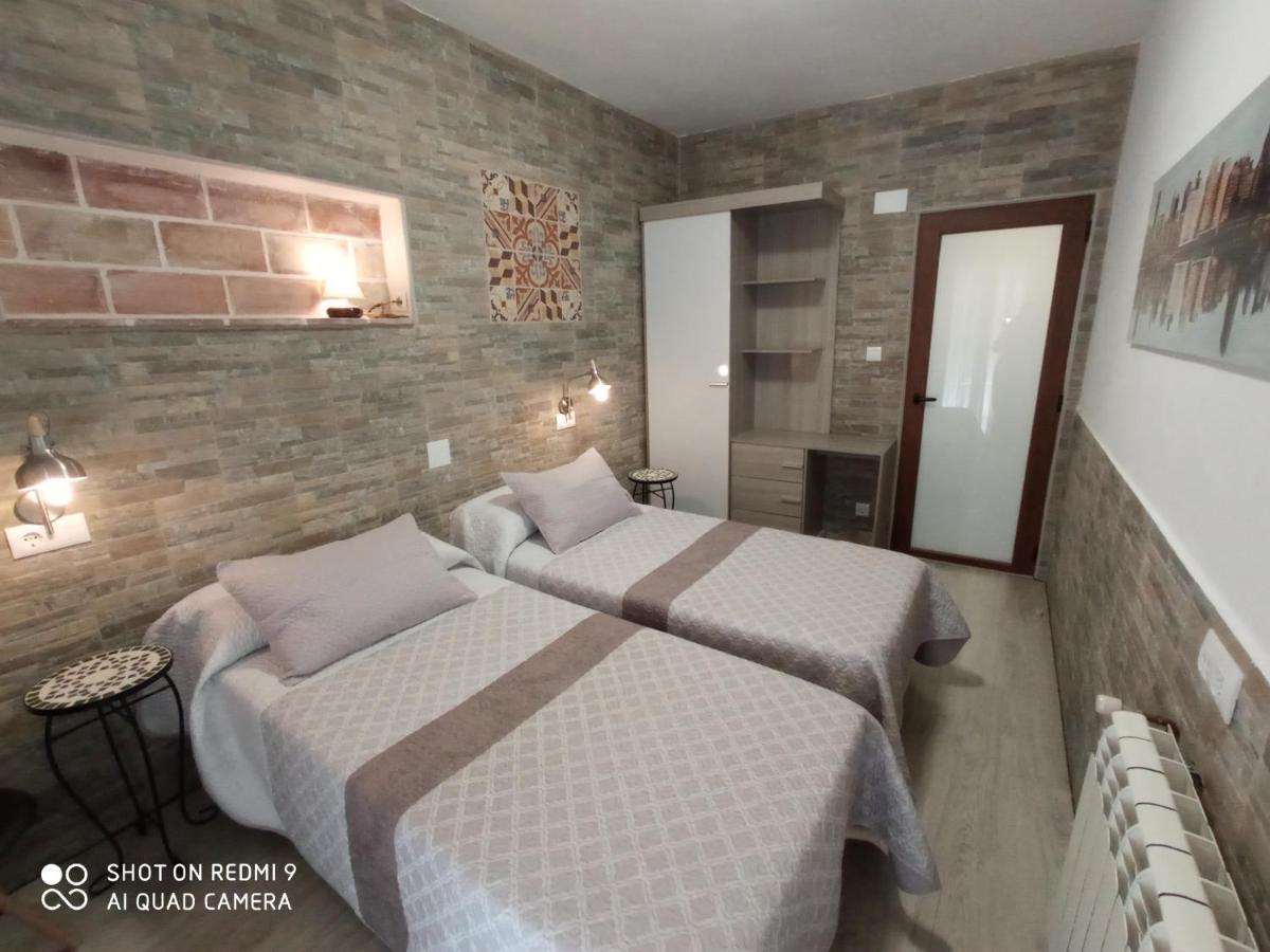 Apartamentos La Casona De Ezcaray Con Terrazas Y Patios Individuales Esterno foto